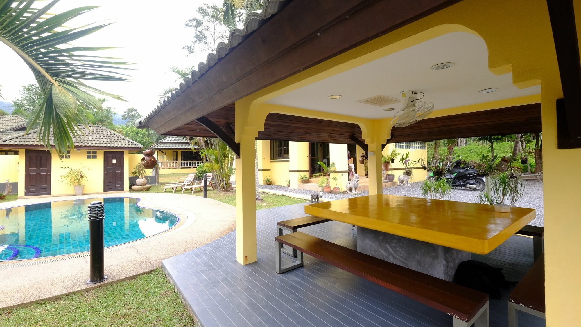 Marilyns Residential Resort Maret Екстер'єр фото